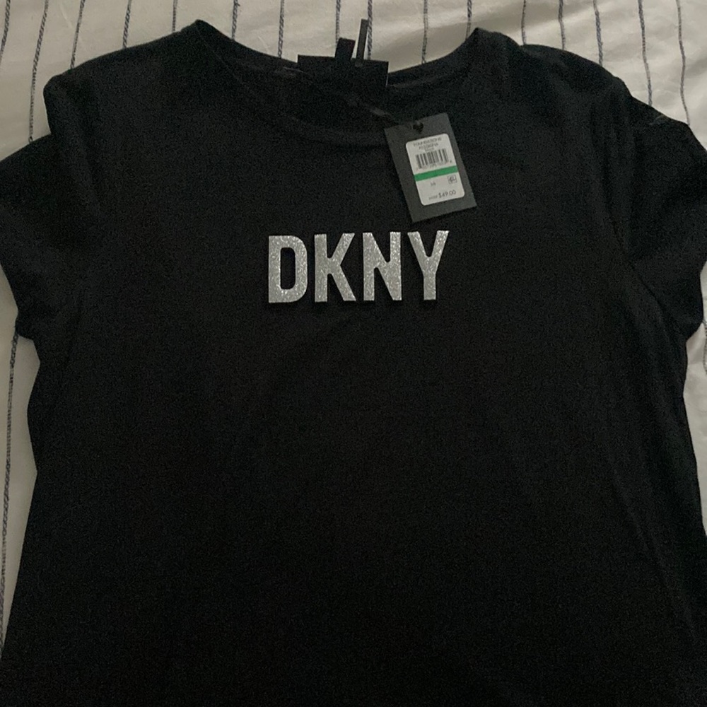 Brand NEW DKNY T shirt w tag!